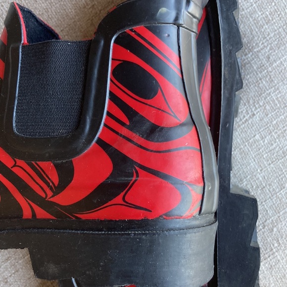 Chelsea Rubber Boots with First Nations Design Size 7 - Picture 7 of 8